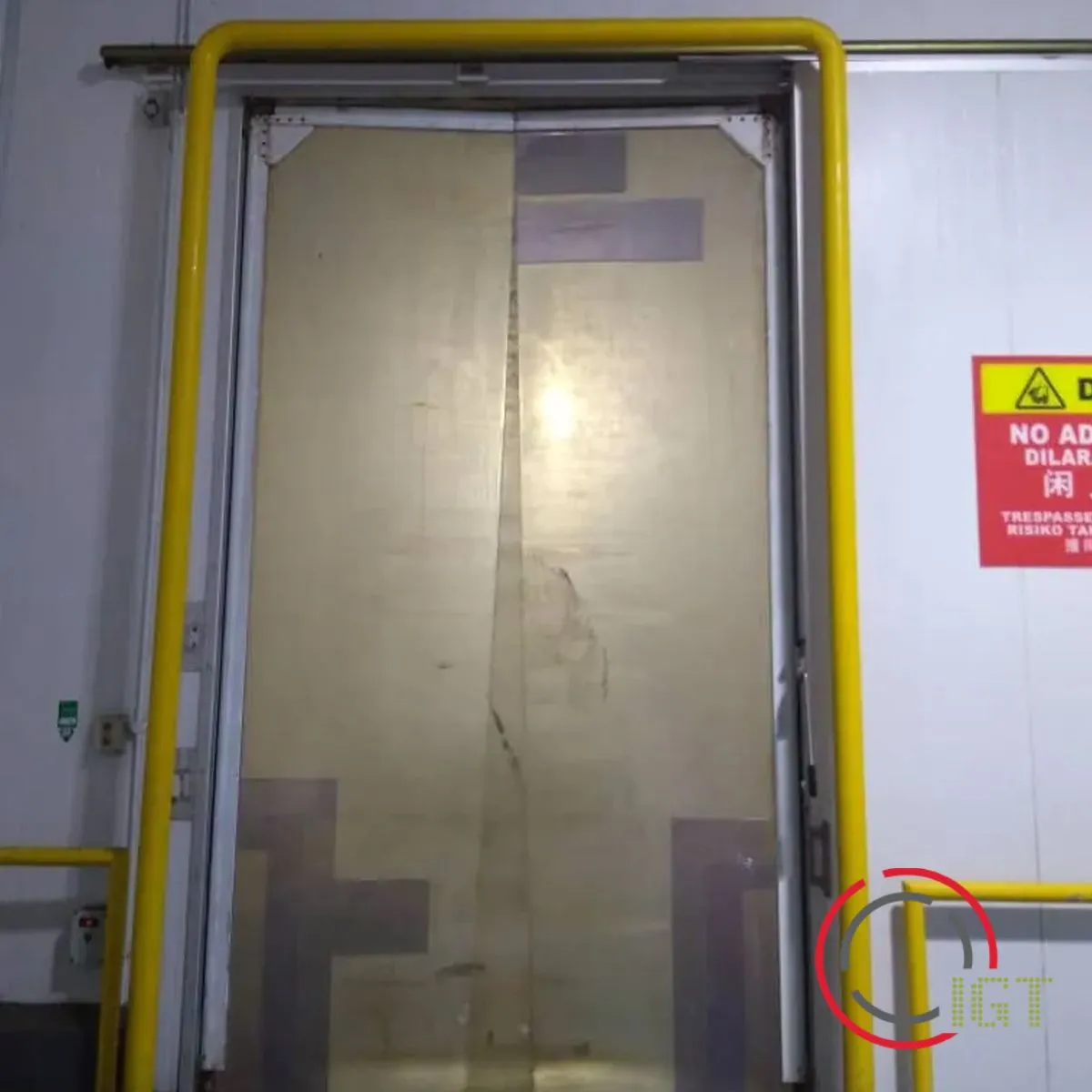Clearway PVC Swing Door